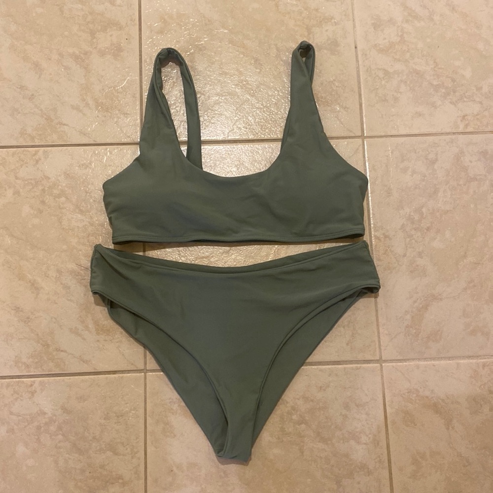 SHEIN. Army green Bikini. Women’s size M. Barely worn!